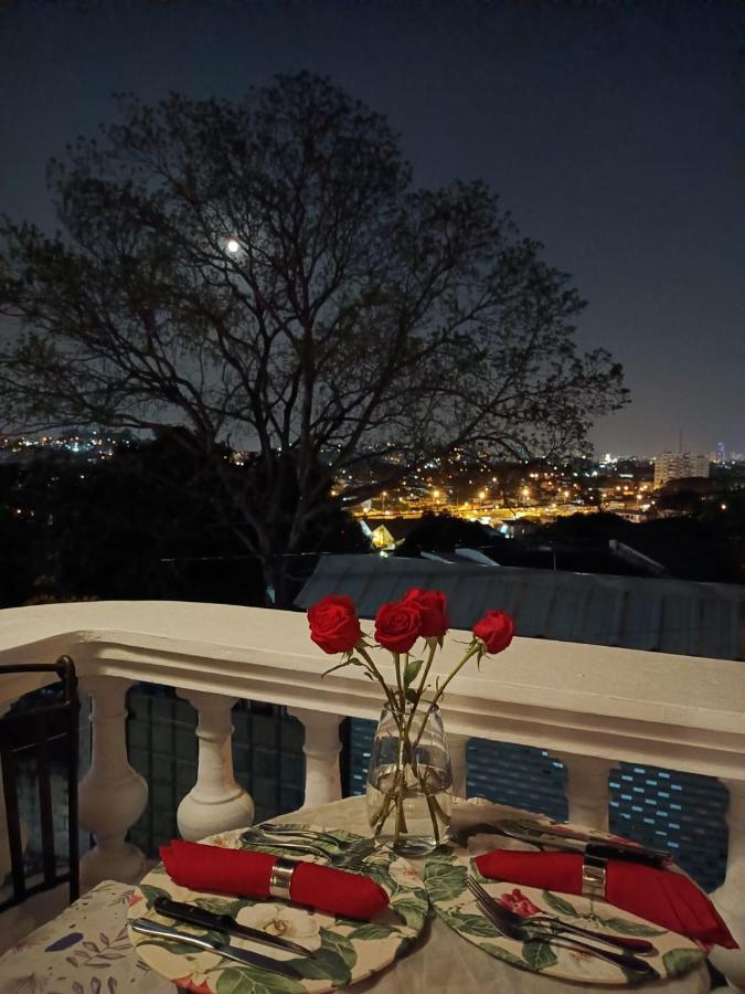 Iguanazu Bed & Breakfast Guayaquil Luaran gambar